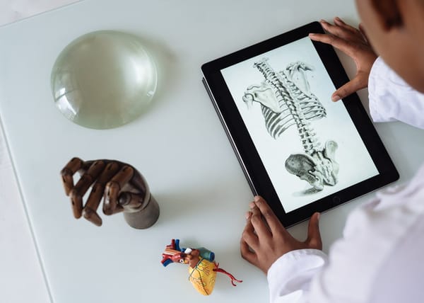 90+ Essential Applications and Websites for Medical Students
