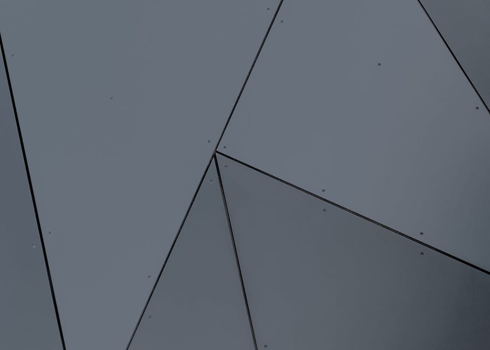 AI Search Hype vs. Reality: Why Google's Old-School Magic Still Wins, Is it the End of Honeymoon Phase for AI Search?